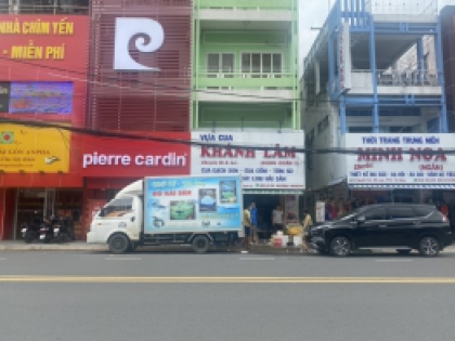 Công trình hồ hải sản Long Xuyên