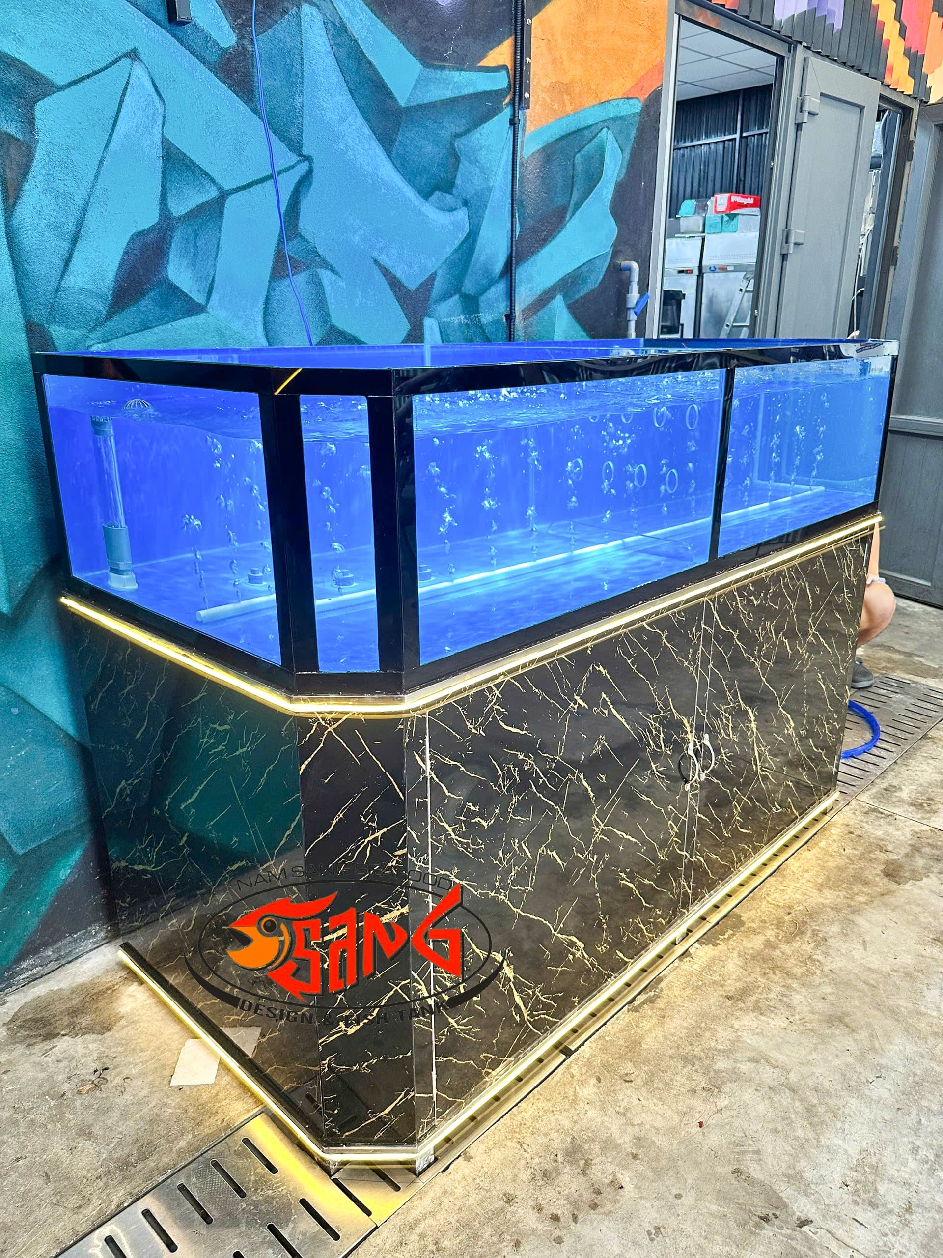 hồ kính nuôi tôm cua ghẹ