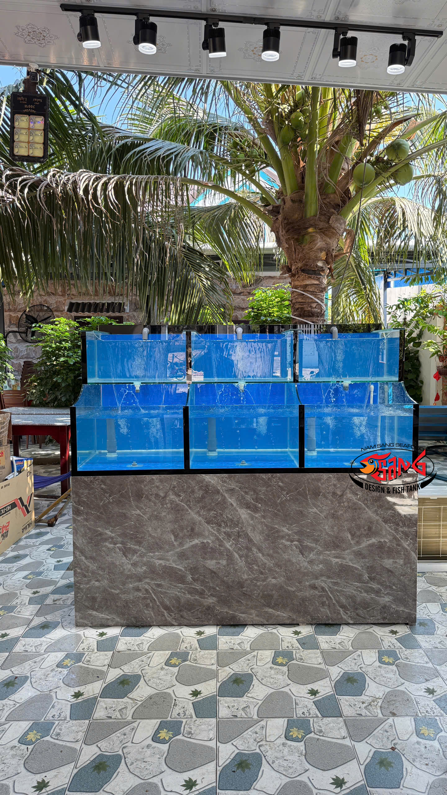 hồ hải sản 2m