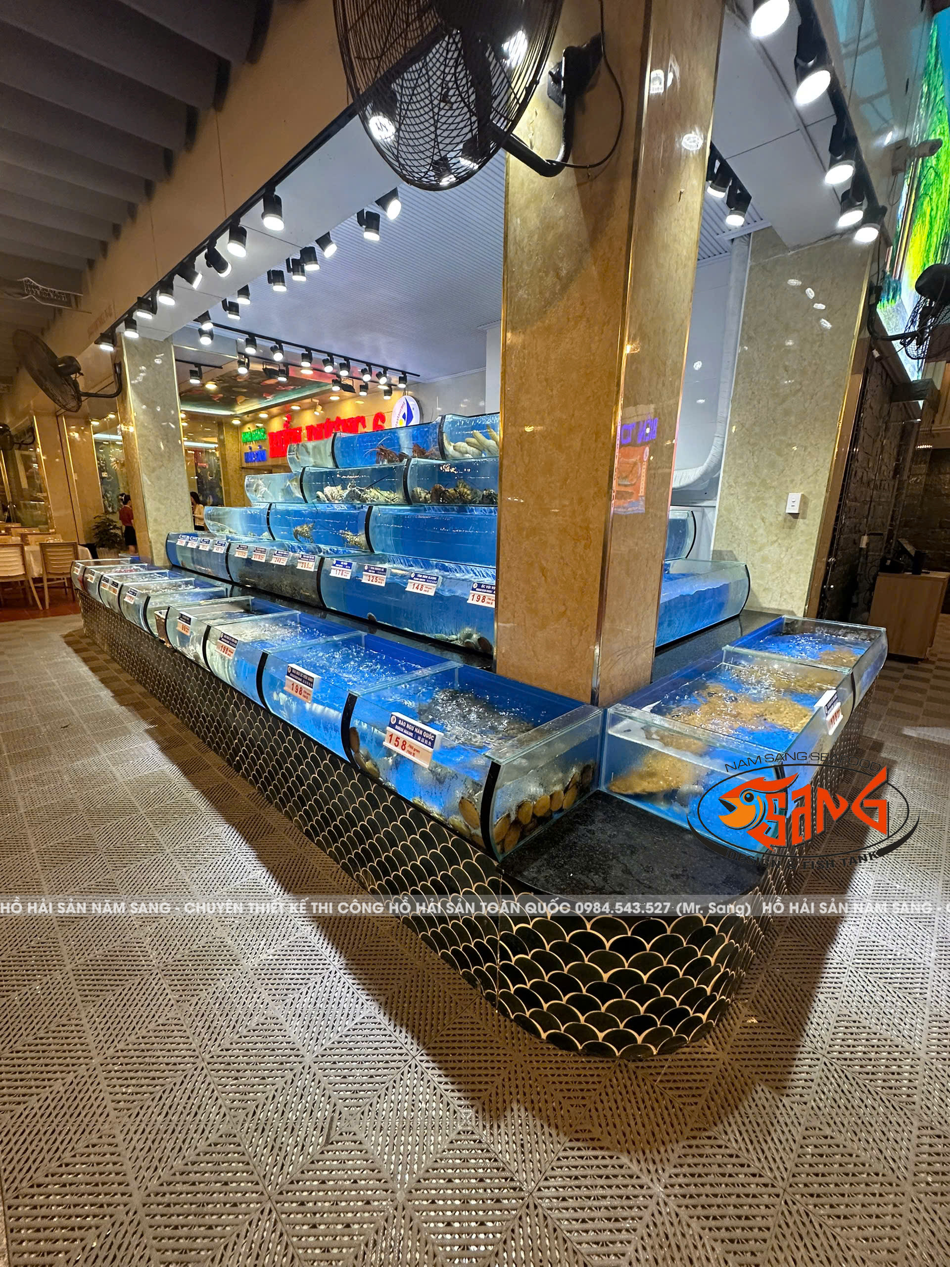 bể chứa hải sản