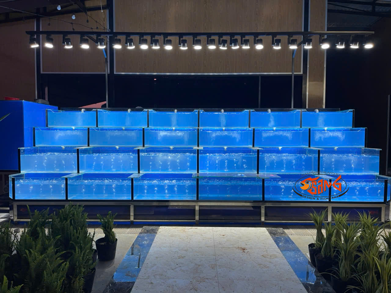 hồ hải sản 4 tầng tràn